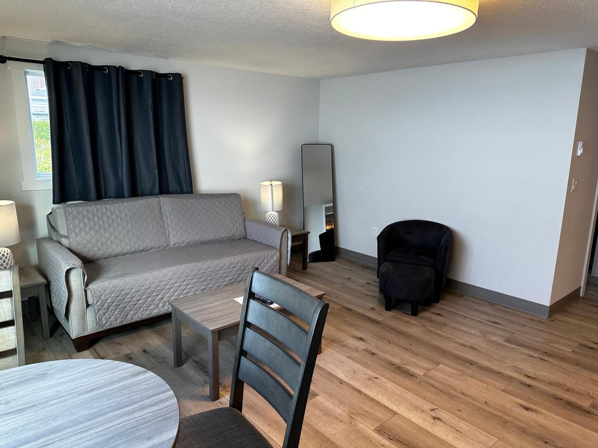 West Beach Suites Lincoln City Quarto foto