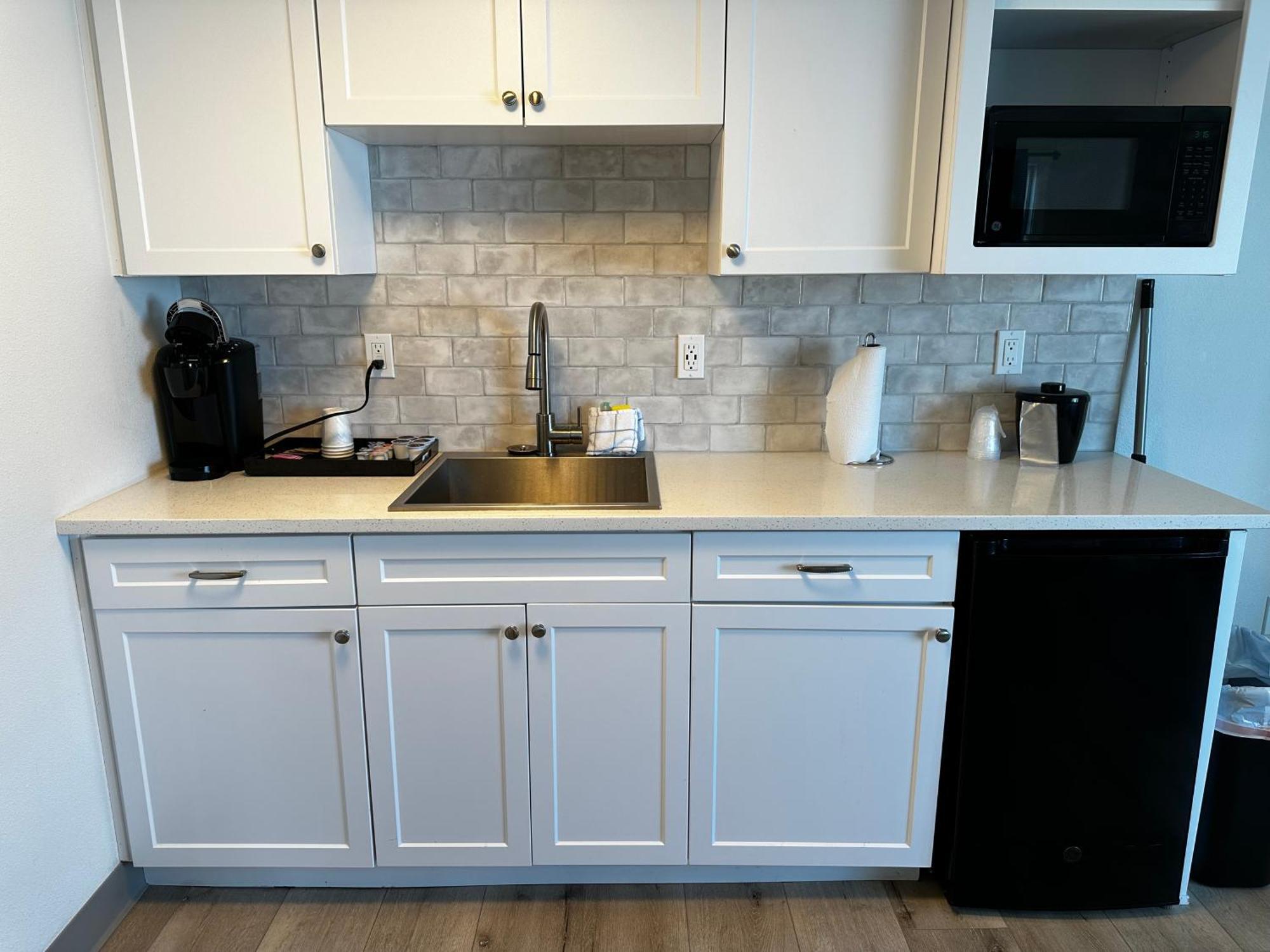 West Beach Suites Lincoln City Quarto foto